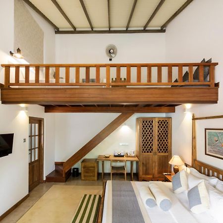 Bilin Tree House Hotel กอลล์ ภายนอก รูปภาพ
