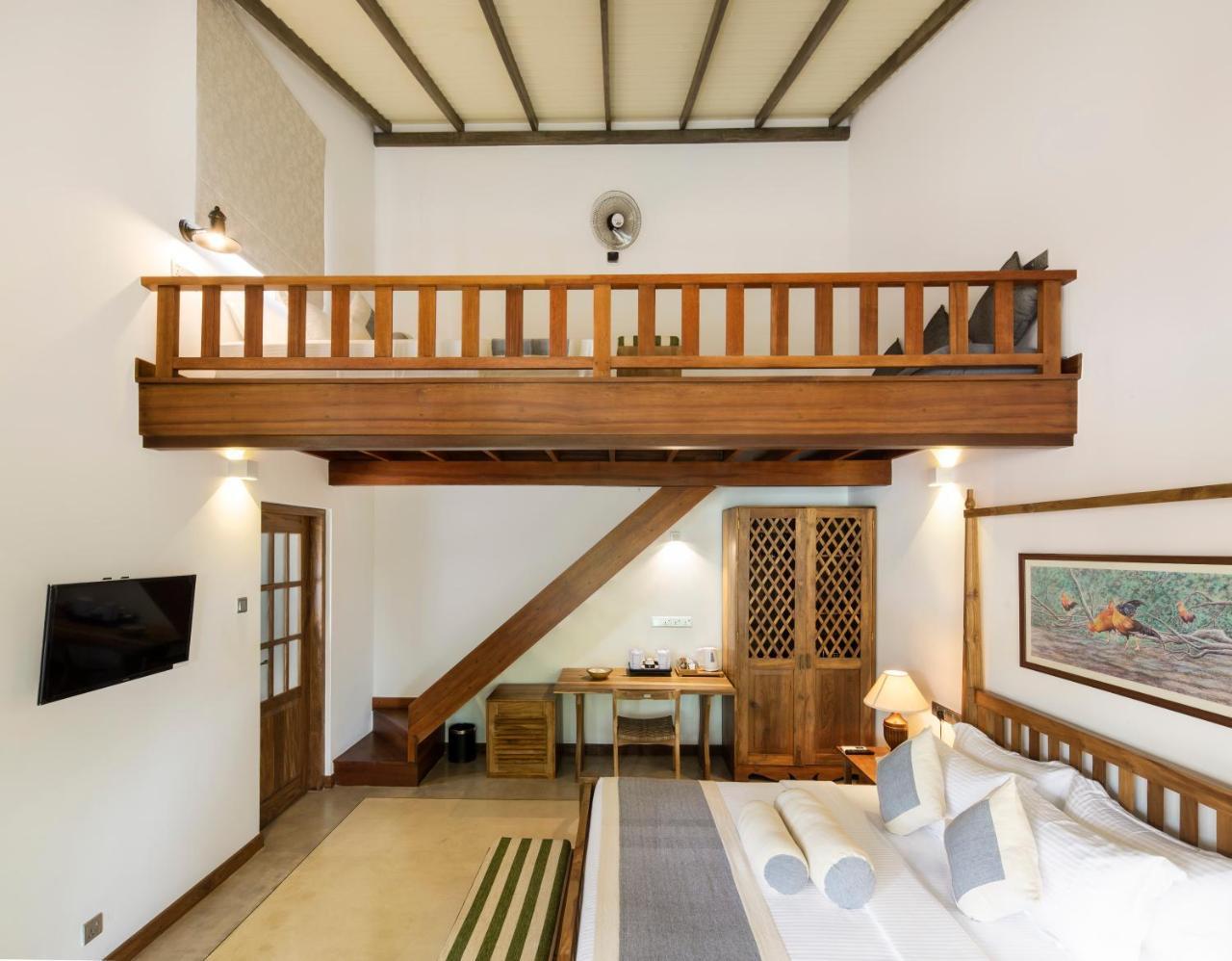 Bilin Tree House Hotel กอลล์ ภายนอก รูปภาพ